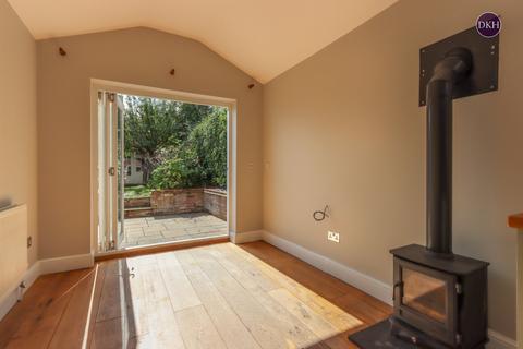 3 bedroom end of terrace house for sale, Church Lane, Kings Langley WD4