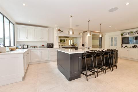 4 bedroom detached house for sale, Buckhurst Hill, Buckhurst Hill, Essex