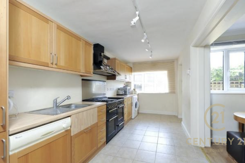 3 bedroom end of terrace house to rent, Bolingbroke Walk, LONDON SW11