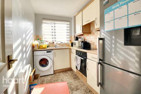 2 bedroom flat for sale, Dock Road, Tilbury