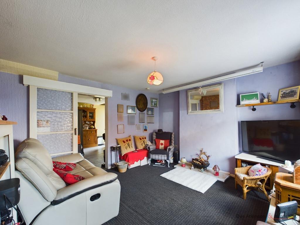 Main Street, Hutton Cranswick YO25 9QY 1 bed terraced house for sale