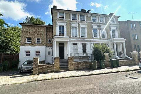 2 bedroom house to rent, Mortimer Crescent, London NW6