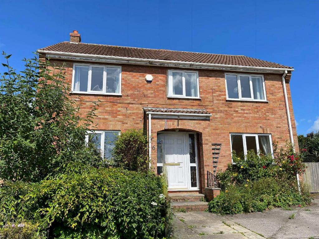 Barley Croft, Scarborough YO11 4 bed detached house for sale £360,000