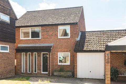 3 bedroom detached house for sale, De Bohun Court, Saffron Walden CB10