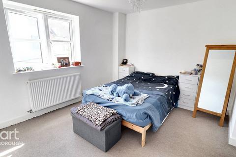 1 bedroom flat for sale, St Marks Street, Peterborough