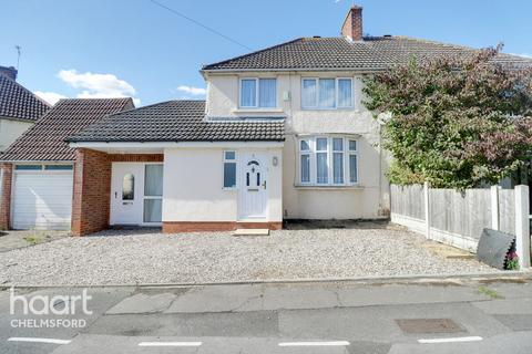 2 Springfield Park Parade, Chelmsford, CM2 6EF