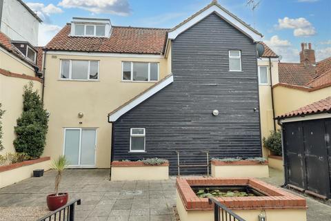 2 bedroom apartment for sale, Gun Lane, Lowestoft NR32