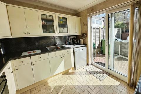 3 bedroom semi-detached house for sale, Newton Close, Corringham, SS17