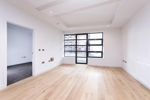 1 bedroom flat for sale, Defoe House, City Island, E14 0TW