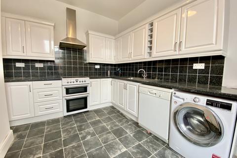 2 bedroom flat to rent, Heaton Moor Road, Heaton Moor, Stockport, SK4