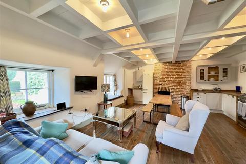 undefined, High Street, Bruton