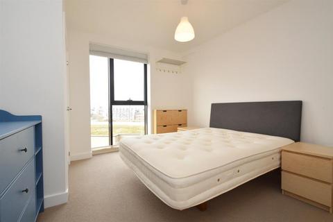 1 bedroom apartment to rent, Lee Street, Haggerston, E8