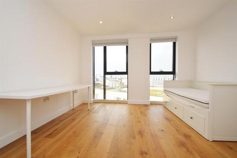 1 bedroom apartment to rent, Lee Street, Haggerston, E8