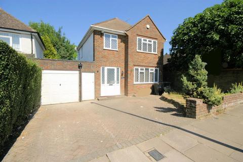 3 bedroom detached house to rent, Barnfield Avenue, Luton