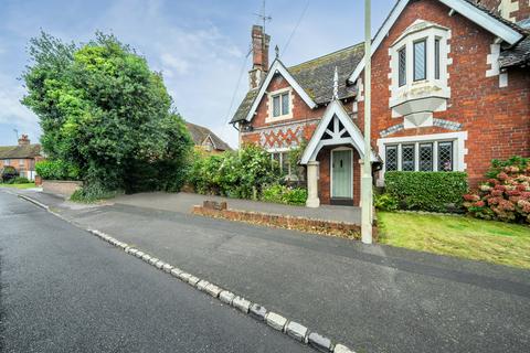 2 bedroom semi-detached house for sale, The Street, Tidmarsh, Berkshire