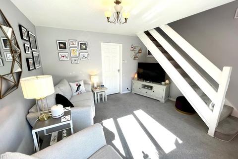 2 bedroom townhouse for sale, Kinder Avenue, Cowlersley, Huddersfield