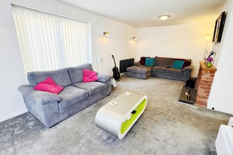 5 Ashleigh Close, Barby, Rugby, CV23 8UG