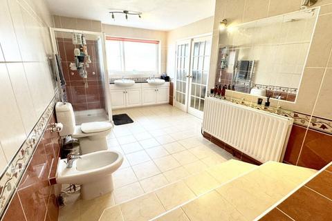 5 Ashleigh Close, Barby, Rugby, CV23 8UG