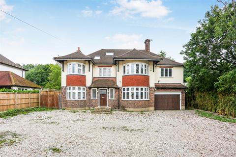 6 bedroom detached house to rent, Wilbury Avenue, Sutton SM2