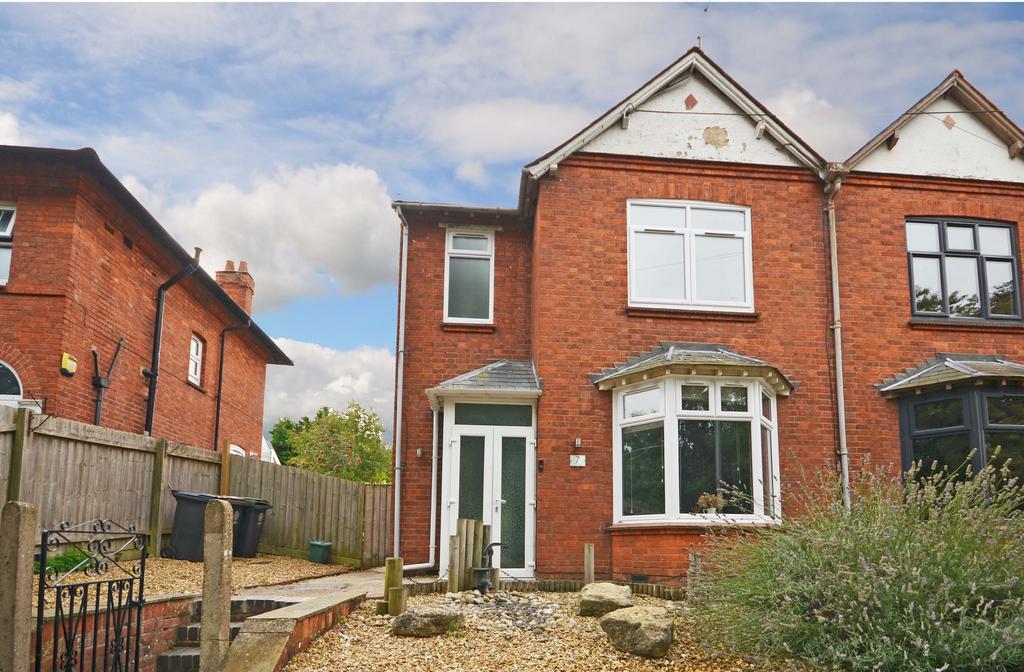 Raunds 3 bed detached house to rent £1,250 pcm (£288 pw)