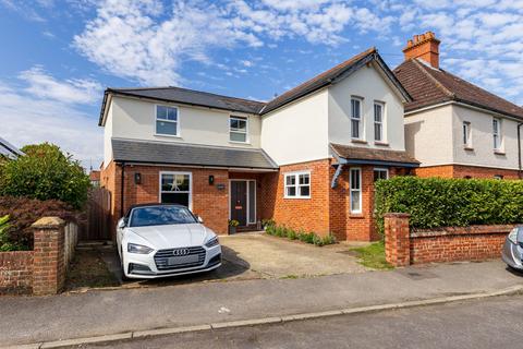 4 bedroom detached house for sale, Barton Road, Bramley, Guildford GU5