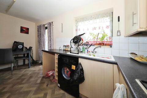 15b Fourth Avenue, Wolverhampton, WV10 9LY