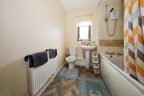 15b Fourth Avenue, Wolverhampton, WV10 9LY