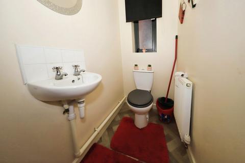 15b Fourth Avenue, Wolverhampton, WV10 9LY