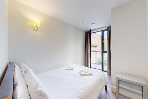 3 bedroom apartment to rent, Backchurch Lane, Aldgate