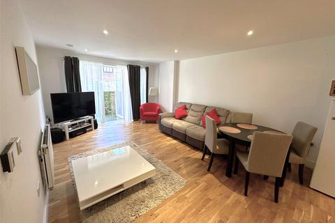 3 bedroom apartment for sale, Topaz Apartments,, Hounslow, Greater London, TW3