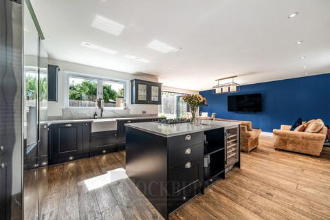 1 Widecombe Road, London, SE9 4HQ