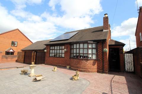 2 bedroom detached bungalow for sale, Kingsley Street, Dudley DY2