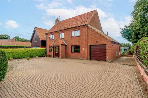 4 bedroom detached house for sale, Brewery Road, Trunch