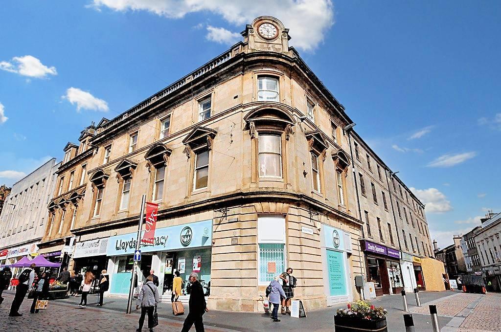 Moss Street, Paisley Town Centre