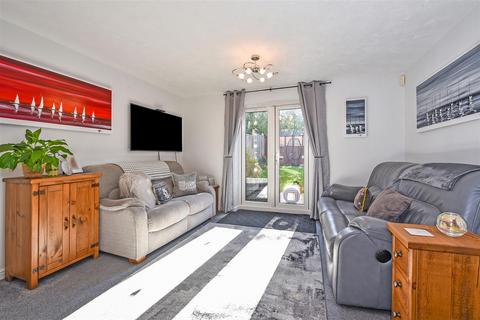 2 bedroom terraced house for sale, Micheldever Gardens, Whitchurch