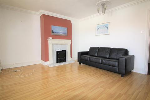 2 bedroom apartment to rent, Chatsworth House, Leeds