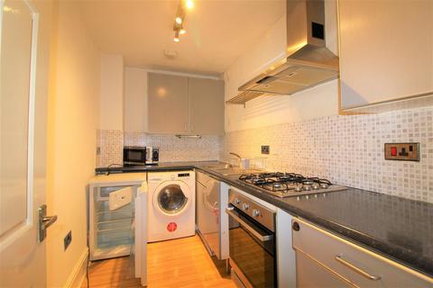 2 bedroom apartment to rent, Chatsworth House, Leeds