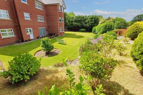 2 bedroom flat for sale, Verwood