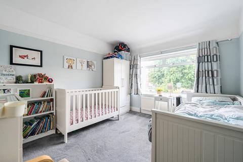 102 Cardinal Road, Ruislip, HA4 9QE