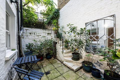 2 bedroom flat to rent, Campden Grove, Notting Hill, W8