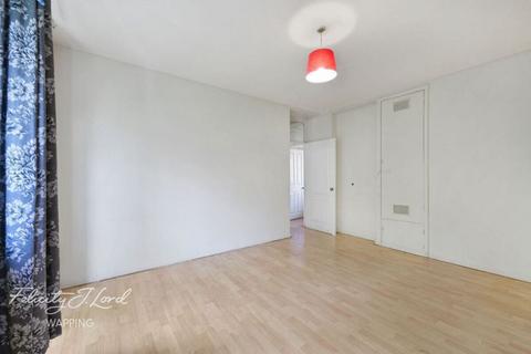 26 Solander Gardens, London, E1 0DN
