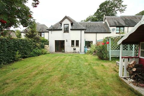 3 bedroom semi-detached house to rent, Benvie Road, Fowlis Gagie, Dundee, DD2