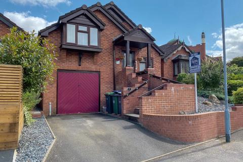 2 bedroom detached house for sale, Spinners End Drive, Cradley Heath B64