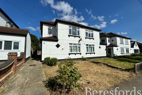 2 bedroom apartment for sale, Maywin Drive, Hornchurch, RM11