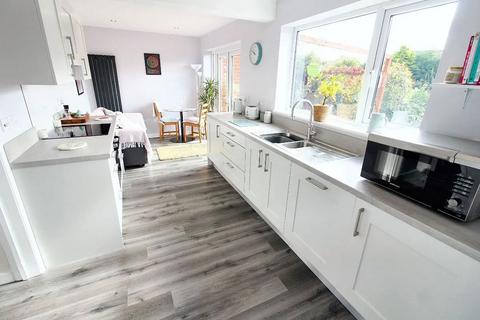 3 bedroom semi-detached house for sale, Shaw Road, Bilston, West Midlands, WV14 9PU