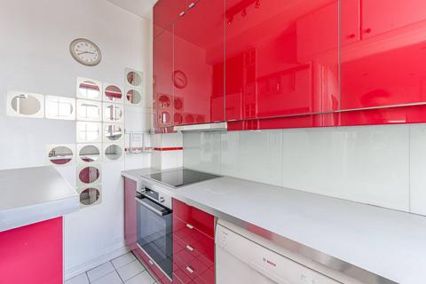 1 bedroom flat for sale, Drayton Gardens, Chelsea, London, SW10