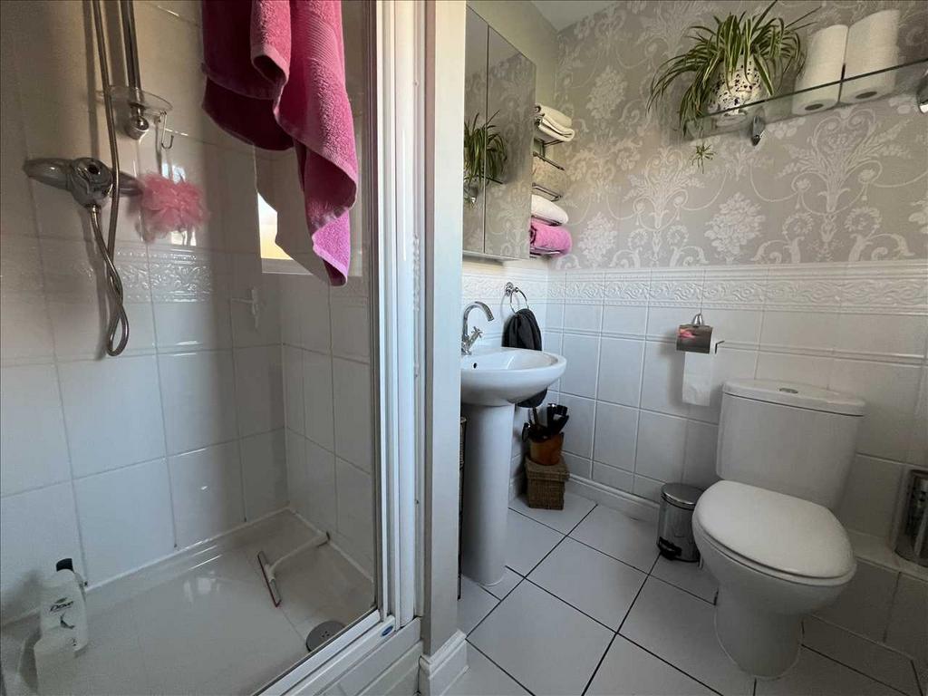 En suite shower room