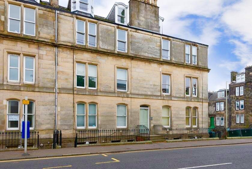 352 Perth Road, Dundee, DD2 3 bed flat for sale £200,000