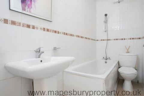 2 bedroom flat to rent, Hendon Way, Hendon, NW2