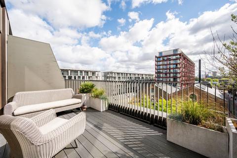 2 bedroom flat for sale, Barracks Court, Woolwich Riverside, London, SE18